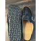 Damen-Slipper aus Wildlederimitat – lässiger, bequemer Flat mit Schnallendetail und gepolsterter Korksohle für den Alltag