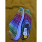 Damen-Sneaker zum Hineinschlüpfen in Regenbogenfarben – farbenfrohe Sportschuhe aus Strick mit Strassverzierungen für die Freizeit und zum Spazierengehen