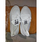 chaussures de course respirantes blanches pour hommes – baskets de sport légères avec tige en tricot et semelle coussinée pour le sport et les vêtements décontractés