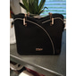marinblå och rosa handväska för kvinnor med charm med hjärttofs – elegant crossbody och tygväska i konstläder för dagligt bruk