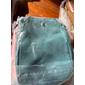 sac à bandoulière en nylon noir pour femme avec accessoires argentés et bandoulière réglable - petit sac à bandoulière léger et pratique pour les voyages et l'utilisation quotidienne