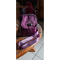 sac à bandoulière en nylon noir pour femme avec accessoires argentés et bandoulière réglable - petit sac à bandoulière léger et pratique pour les voyages et l'utilisation quotidienne