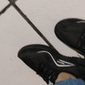 weiße atmungsaktive Laufschuhe für Herren – leichte sportliche Sneaker mit Strickobermaterial und gepolsterter Sohle für Sport und Freizeit