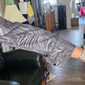 Maglietta uomo totem camicia a bottoni maniche lunghe vintage gotico all'aperto strada autunno e inverno risvolto bottoni stampa nero viola verde khaki