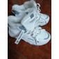 baskets d'hiver blanches pour femmes avec doublure en peluche et semelle épaisse - chaussures de sport montantes chaudes pour temps froid