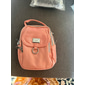 sac à bandoulière en nylon noir pour femme avec accessoires argentés et bandoulière réglable - petit sac à bandoulière léger et pratique pour les voyages et l'utilisation quotidienne