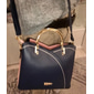 marineblaue und rosa Handtasche für Damen mit Herzquastenanhänger – elegante Umhängetasche und Tragetasche aus Kunstleder für den täglichen Gebrauch
