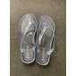 Sandales tongs transparentes en PVC pour femmes – sandales de plage légères et transparentes pour les vacances d'été, la piscine et les tenues décontractées