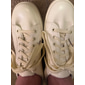 weiße Damen Plateau-Schnürsneaker mit dicker Sohle - trendige Freizeitschuhe für Streetwear und Alltagsstyle