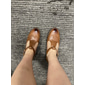 Vintage-inspirierte Damen-Brogues mit T-Riemen - elegantes Lederdesign mit detaillierter Perforation, perfekt für Business und stilvolle Freizeit