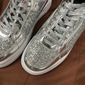 Glitzer- und Metallic-Sneaker für Damen in Silber – trendige Schnürschuhe für Partys und Freizeit