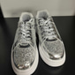 Glitzer- und Metallic-Sneaker für Damen in Silber – trendige Schnürschuhe für Partys und Freizeit