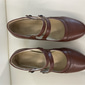 Dámské vintage Gatsby hnědé lodičky Mary Jane s detaily v brogue pohodlné boty s půlkou podpatku pro retro inspiraci