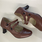 Dámské vintage Gatsby hnědé lodičky Mary Jane s detaily v brogue pohodlné boty s půlkou podpatku pro retro inspiraci