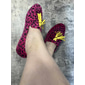 Mocasines de mujer de leopardo rosa con borla amarilla – Zapatos llamativos y elegantes sin cordones para un look de declaración moderno
