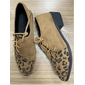 pantofi oxford maro din piele intoarsa artificiala cu imprimeu leopard - pantofi eleganti cu siret pentru femei, perfecti pentru look-uri casual si vintage