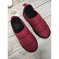 pantoufles d'hiver matelassées rouges pour femmes avec semelle antidérapante – chaussures chaudes d'intérieur et d'extérieur à enfiler pour temps froid