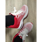 Zapatillas deportivas rojas versátiles para mujer con suela con cámara de aire para el gimnasio o salidas informales