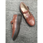 braune Mary-Jane-Schuhe mit T-Riemen für Damen, Brogue-Details und dicker Sohle – flache Schuhe im Vintage-Stil für die Freizeit und den Alltag