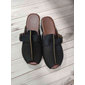 γυναικεία peep-toe wedge mules με λουράκια με αγκράφα και καρφιά – άνετα slip-on σανδάλια για casual ντύσιμο και καλοκαιρινές εξόδους