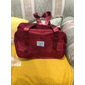 Bolsa de viaje para mujer con compartimento para zapatos: bolsa de viaje impermeable de gran capacidad para el fin de semana, para el gimnasio, los deportes y las escapadas nocturnas Color: vino, negro y rosa