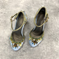Zapatos Mary Jane barrocos vintage Gatsby para mujeres de los años 20 - Bombas embellecidas en azul claro con detalles de perlas y flores para bodas fiestas y ocasiones especiales