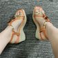 Dames sandalen met kralenbandjes en sleehak – boho zomerschoenen met edelsteenaccenten voor resortkleding en strandvakanties