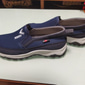 mocassini slip-on casual da uomo in rete traspirante bianca e nera per il comfort quotidiano