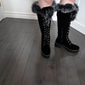 bottes à lacets en faux suède pour femmes avec revers en fausse fourrure – chaussures d'hiver élégantes avec semelle épaisse