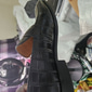 Klassische Herrenschuhe aus braunem Leder mit Krokodilmuster – ideal für Geschäftstreffen und Kentucky Derby